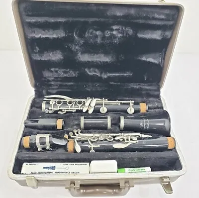 Buescher Aristocrat Clarinet Made In USA With Case Acceptable Condition • $306.65