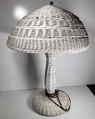 Vtg 22  White Wicker Dual Bulb Table Lamp With Wicker Dome Shade Chipped Paint • $120