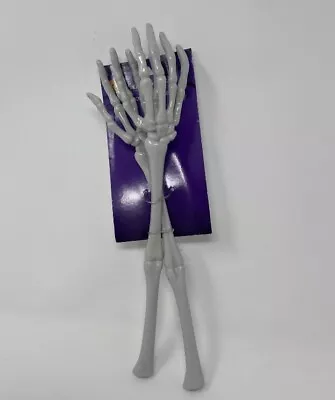 Halloween Skeleton Hand Bones Tongs Party Decor Novelty Kitchen Salad Tools New • $5.30