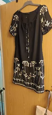 £3.99 • Buy Laura Ashley Ladies  Black Floral.dress Size 12