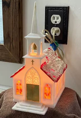 VINTAGE 1940s To 60s Red White VILLAGE LIGHTED PLASTIC CHURCH Winter Snow Roof • $19.50