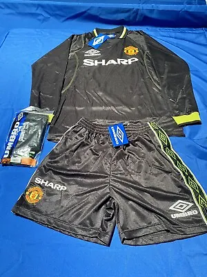 BNWT! Vintage Umbro Manchester United 1998-99 Black Shirt Pants And Socks Full • $1499.99