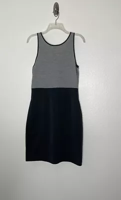 SMARTWOOL Women's Merino Wool Sloan’s Lake Back Zip Gray Black Dress  Medium • $28