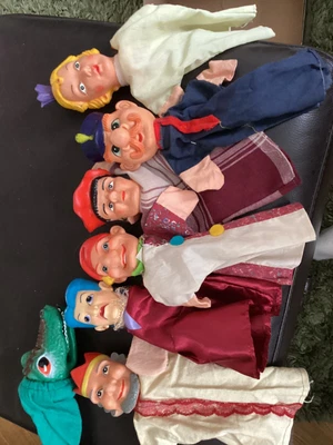 £20 • Buy Vintage Punch And Judy Puppets