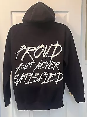 Alphalete Black Hoodie Sweatshirt “PROUD BUT NEVER SATISFIED” Pump Cover Men’s L • $35