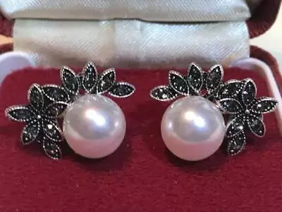 Beautiful Art Deco Inspired Marcasite Style Crystal & Faux Pearl Stud Earrings • £6.99