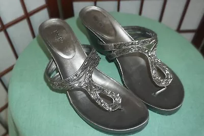 Mossimo Women's Beaded Pewter Tone Wedge Heel Thong Sandal Size 8.5 • $8