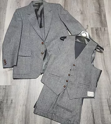 Boyd's Alumni Mens 3 Piece Suit 42 Reg Wool Blazer Vest Pants Gray Vintage NWT • $49.99