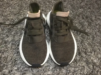 $20 • Buy Adidas Runners Size 5