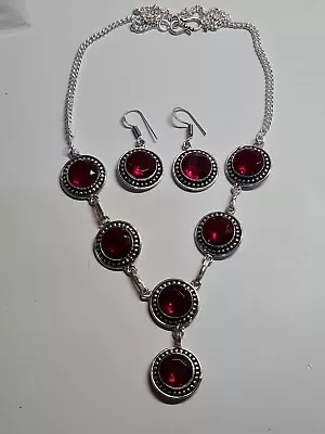 £30 • Buy Garnet  925 Earring And Necklace Set. Very Pretty (1136)