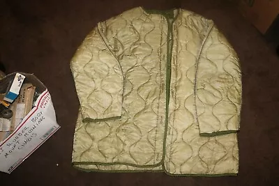 NOS Unissued USGI M65 M1965 Fishtail Parka Quilted Liner Sz Medium M • $25.60