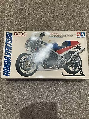 Tamiya 1/12 Honda VFR750R # 14057 - Plastic Model Kit - Vintage Loft Find • £11.17