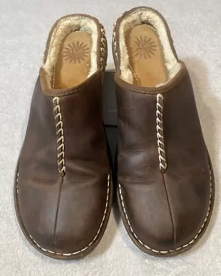 UGG Australia Brown Leather Clogs Sheepskin Lined 5154 Size 10 • $45