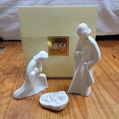 Mikasa Holy Night Nativity Set 3 Piece Original Box Christmas Decoration KT421 • $26.96