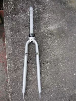 Giant Escape 4 Steel Forks. 700c. Rim Brake. • £18