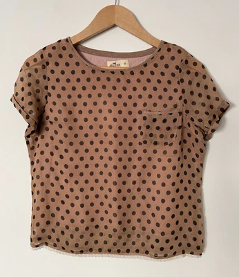 $15 • Buy HOLLISTER Crop Tee Size M Chiffon Overlay Polka Dot Print Short Sleeve Pocket