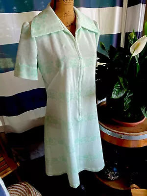 True Vintage 60s Mod Womens Green Shift Dress Peter Pan Collar Med Polyester • $22