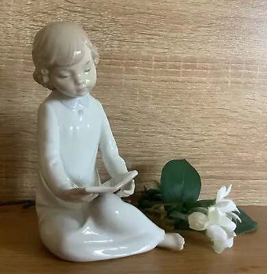 Zaphir Lladro  Boy Reading Porcelain Figurine • £17