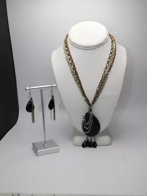 A315-vintage Jewelry Set~necklace/pierced Earrings~17 -20 ~chains/black Stone • $8.50