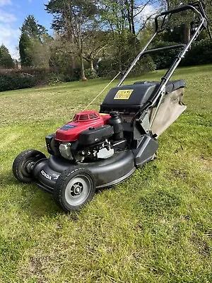 Honda Pro HRH536 QX Pro Roller  Self-propelled Petrol Lawnmower 21  Cut • £320