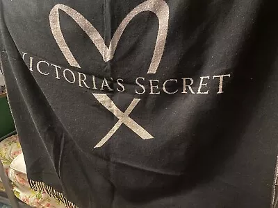 Victoria’s Secret Throw Blanket • $14.95