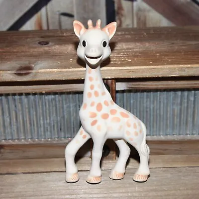 Vulli Sophie The Giraffe La Girafe Natural Rubber Baby Teether Squeaker Toy • $9.49