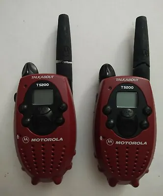 2-Motorola TalkAbout T5200 AA 2-Mile 14-Channel FRS Two-Way Radio • $19.99