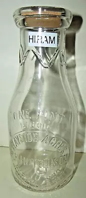 RARE H H HUTCHINSON WAYSIDE ACRES HIRAM OHIO (spelled Out) O PINT MILK BOTTLE • $17.99