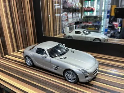 Minichamps Mercedes-Benz SLS - 1/18 Diecast Model All Opening - Matt Silver • $259.99