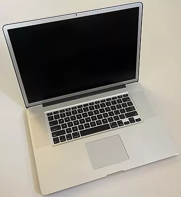 Apple MacBook Pro 17-inch 2010 Laptop - Core I7 2.66GHz 4GB RAM 500GB HDD • $139
