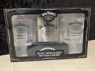 £25.32 • Buy 2017 Jack Daniels Glass Set . 2 Glasses -Hip Flask & Bar Mat.  (4 Items) BNIB