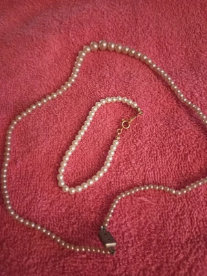 $10 • Buy Vintage Faux Pearl Necklace And Bracelet Set For Child