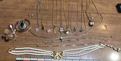 Vintage ALL SIGNED AVON Jewelry Lot Of 19 Necklaces Earrings Bracelet Brooches  • $15