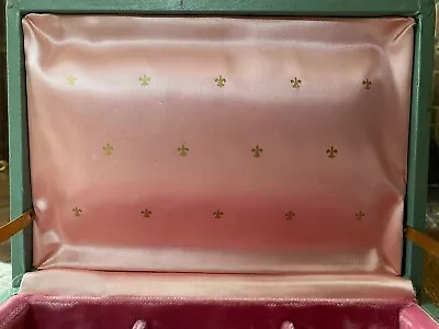 Vintage Green Pink Gold Mele 2 Tier Jewelry Box Velvet Fleur-di-lis Lock & Key • $75