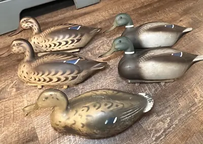 Vintage Animal Trap Co D-15 Brown (2) Victor (1) & Green (2) Duck Decoy Set Of 5 • $44.99