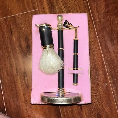 Vintage Razor & Brush Set With Stand NICE • $15.39