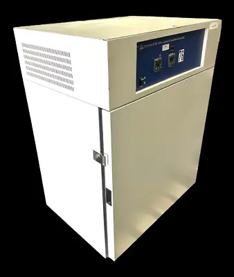 Barnstead E14075 Reach-In Compact Environmental Test Chamber 30  X 19  X 26  • $1990