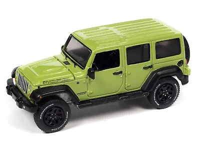 Auto World NEW 2013 Jeep Wrangler Unlimited Moab 1:64 Scale Diecast Car 64402B • $8.95