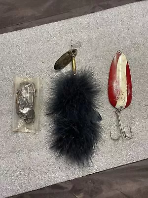 Lou J Eppinger Huskie Jr. 700 Series Lure Spoon Large Lure And Hooks Lot • $10