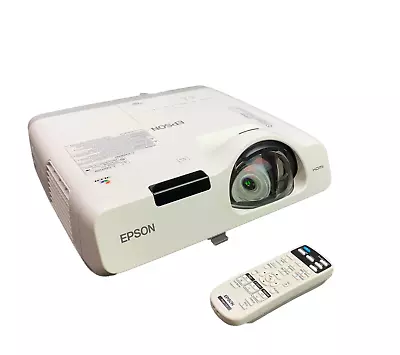 Epson PowerLite 530 XGA 3200 Lumens LCD Projector H673A • $89.99