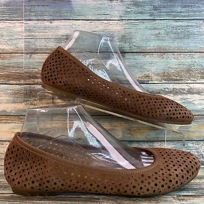 Me Too Camden Womens Brown Flats Shoes Size 9M Suede Round Toe Perforated Loafer • $30.80