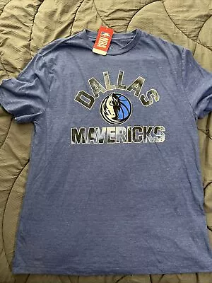 New Mens  Dallas Mavericks Soft  T-shirt Large • $14.99