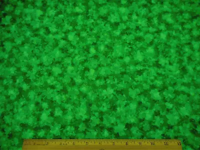 St Patricks Day Fabric By Yard Shamrocks Metallic Gold On Green Cotton Vtg • $9.99