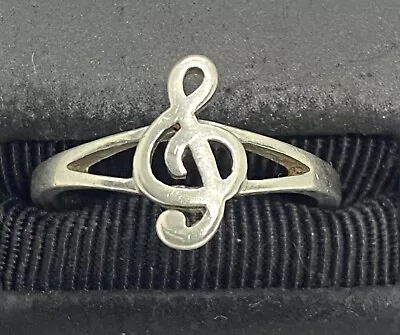 Vintage Sterling Silver Treble Clef Music Note Dainty Ring 6.25 1.78g • £39.90