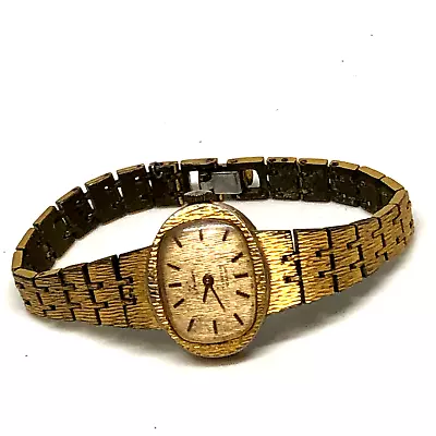 Vintage SWISS Made TRADITION 17 Jewels Incabloc Mechanical Wind Up LADIES WATCH • $27