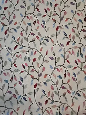 New World Tapestry 'Beaufort' Fabric - V Pattern Repeat 74m • £0.99