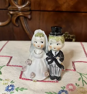 Vintage Porcelain Bride And Groom Figurines 3 1/4  Japan 1950's Cake Topper • $9.99