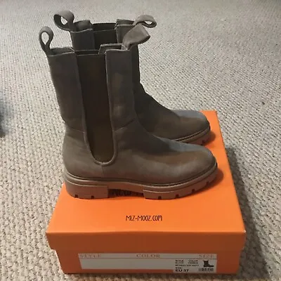 Mix Mooz Chelsea Boots Women’s Size 37 • $55