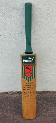 $35 • Buy CRICKET BAT SIGNED BY GEOFF LAWSON AUSTRALIAN TEST CRICKET FAST BOWLER C 2001