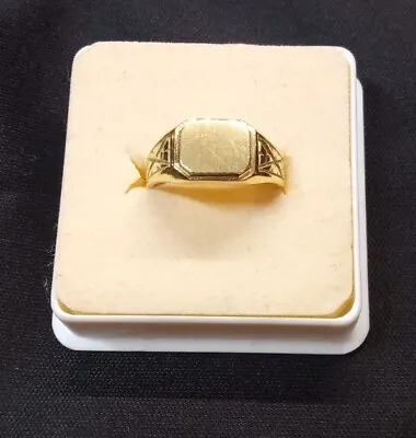 18ct Gold  Signet Ring Ladies / Child  • £200